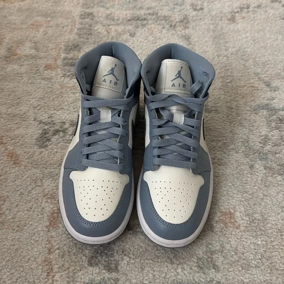 Jordan 1 Mid - Diffused Blue Women’s - Picture 2 of 6